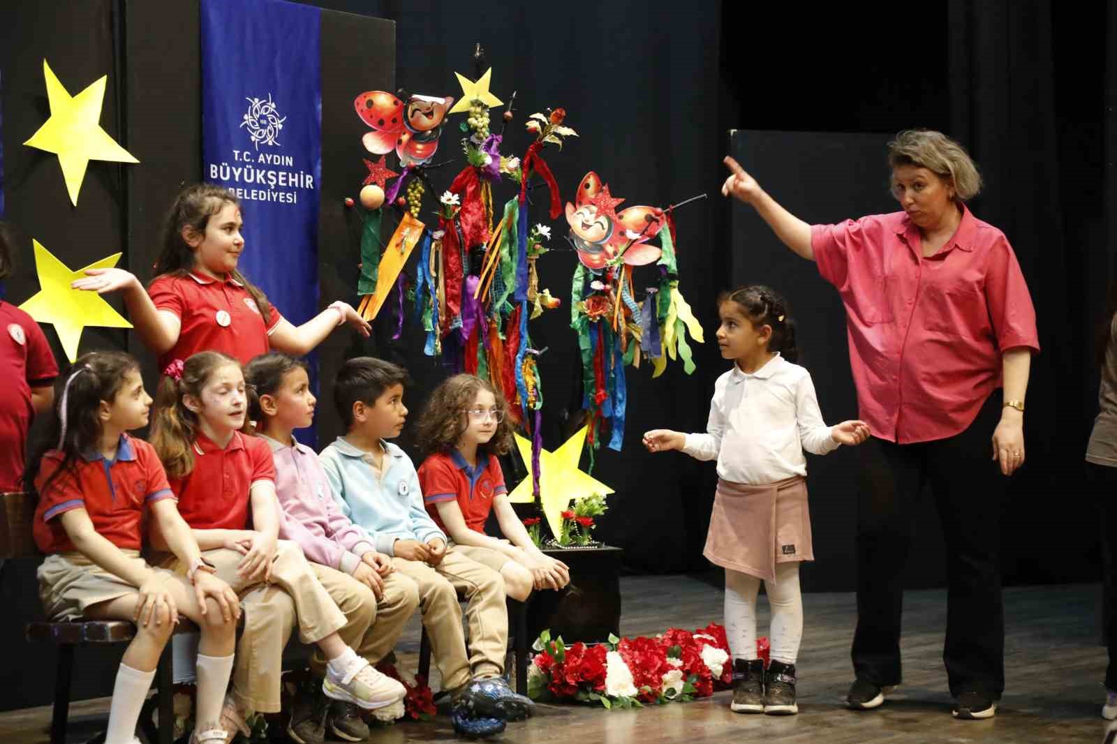 Geleceğin sanatçıları Büyükşehir’in atölyesi ile yetişiyor