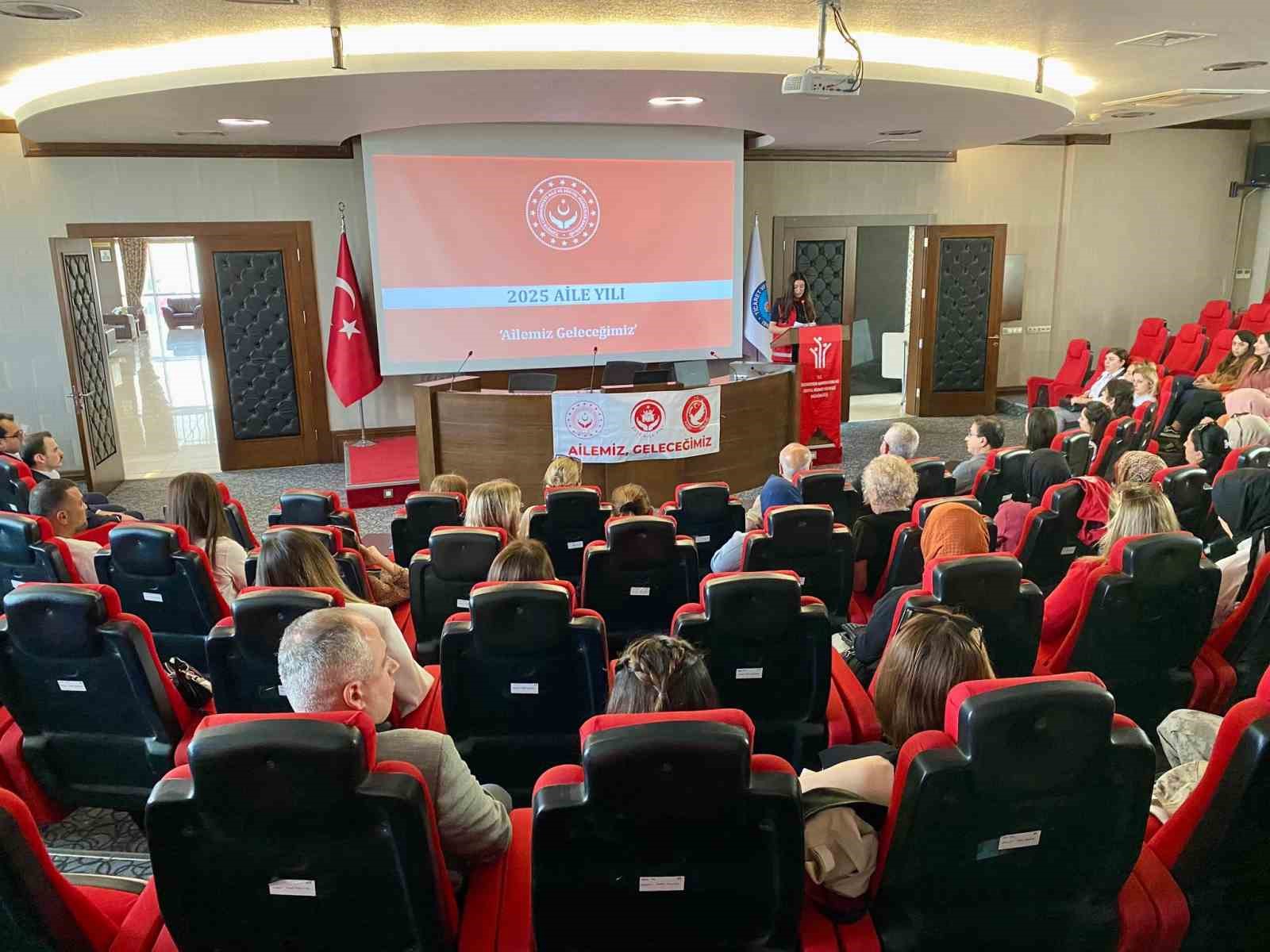 İskenderun’da Aile Yılı tanıtım programı gerçekleştirildi