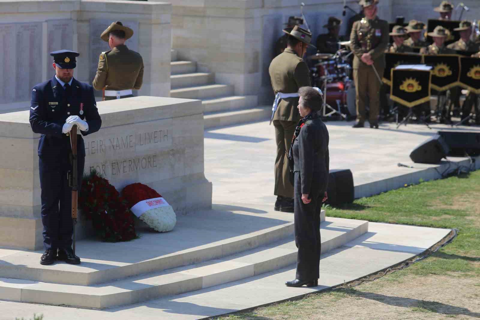 &Ccedil;anakkale Kara Savaşları&rsquo;nda hayatını kaybedenler &rsquo;Yalnız &Ccedil;am&rsquo;da anıldı
