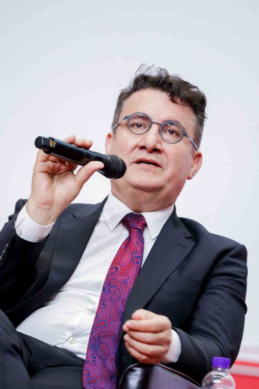 İYTE Rekt&ouml;r&uuml; Prof. Dr. Yusuf Baran, THE Asia Universities Summit&rsquo;te T&uuml;rkiye&rsquo;yi temsil etti
