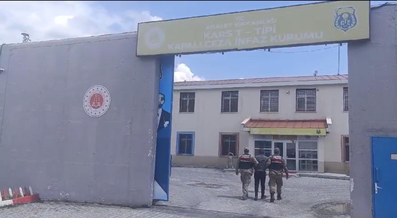Kars’ta kesinleşmiş hapis cezası bulunan 1 kişi yakalandı