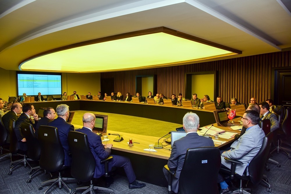 Kastamonu &Uuml;niversitesi senato toplantısında &ouml;ğrenci projeleri ve mezun analizi ele alındı
