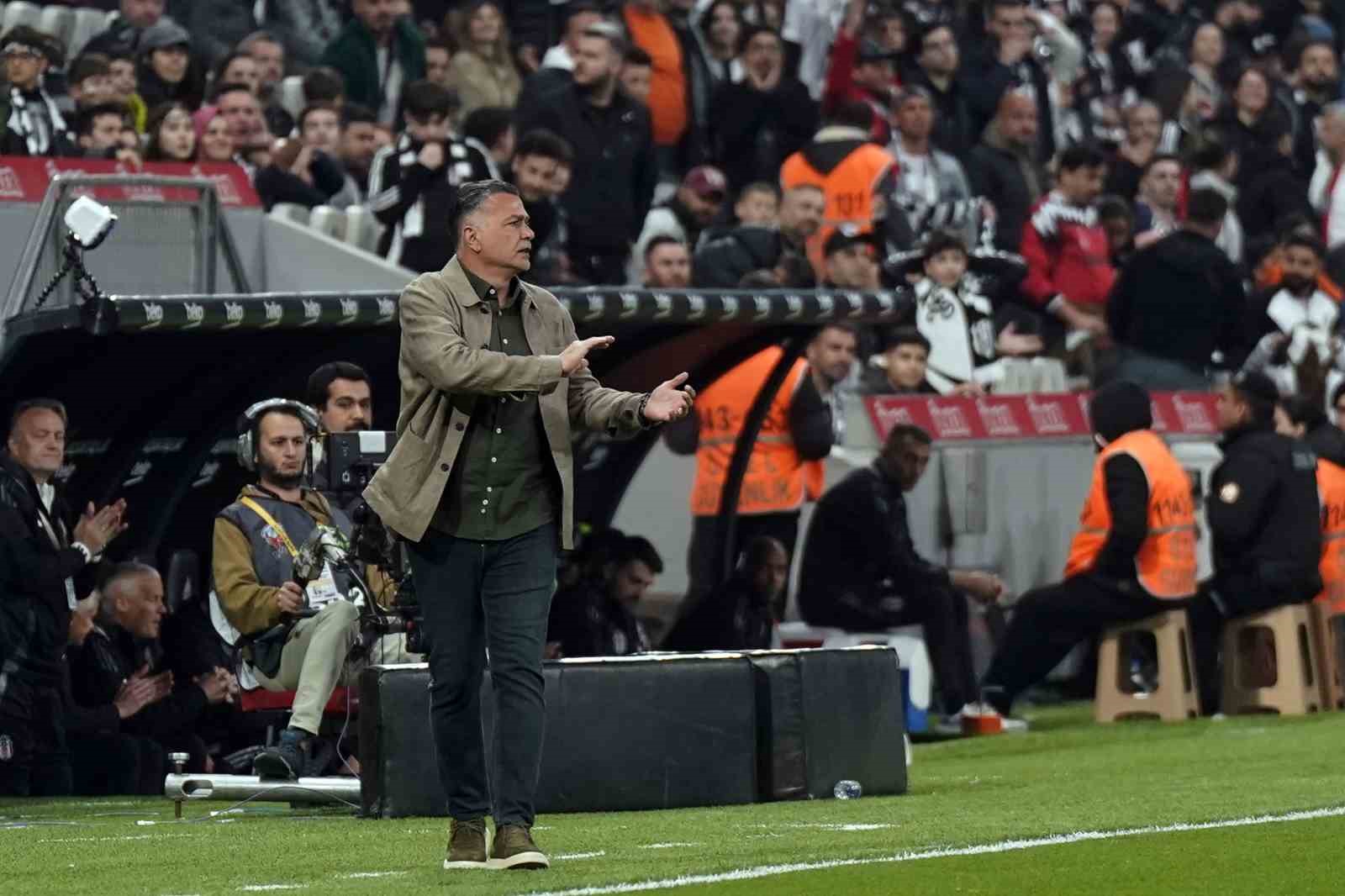 Trendyol Süper Lig: Beşiktaş: 0 - Atakaş Hatayspor: 0 (Maç devam ediyor)
