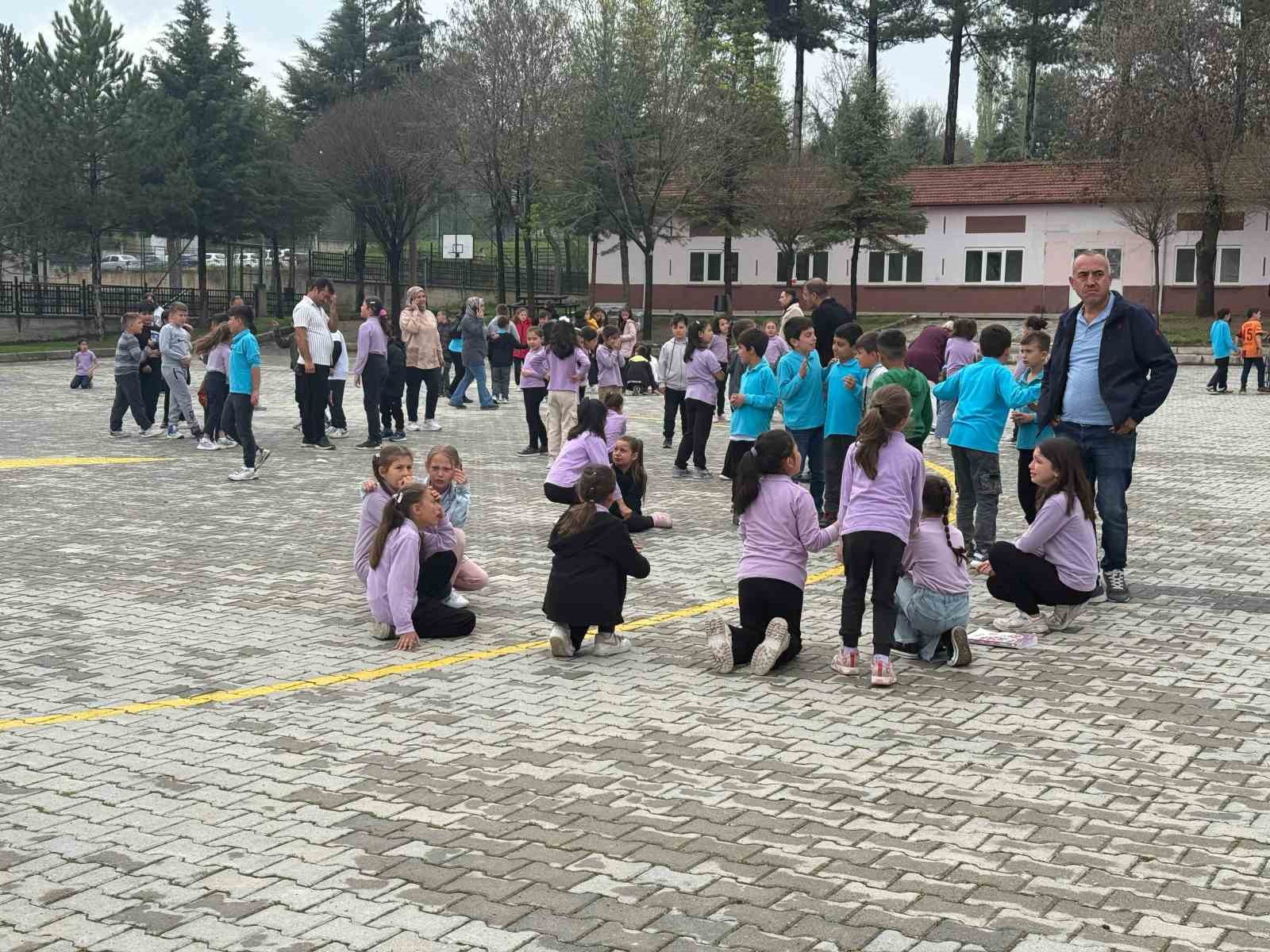 Hisarcık’taki okullarda deprem tedbirleri
