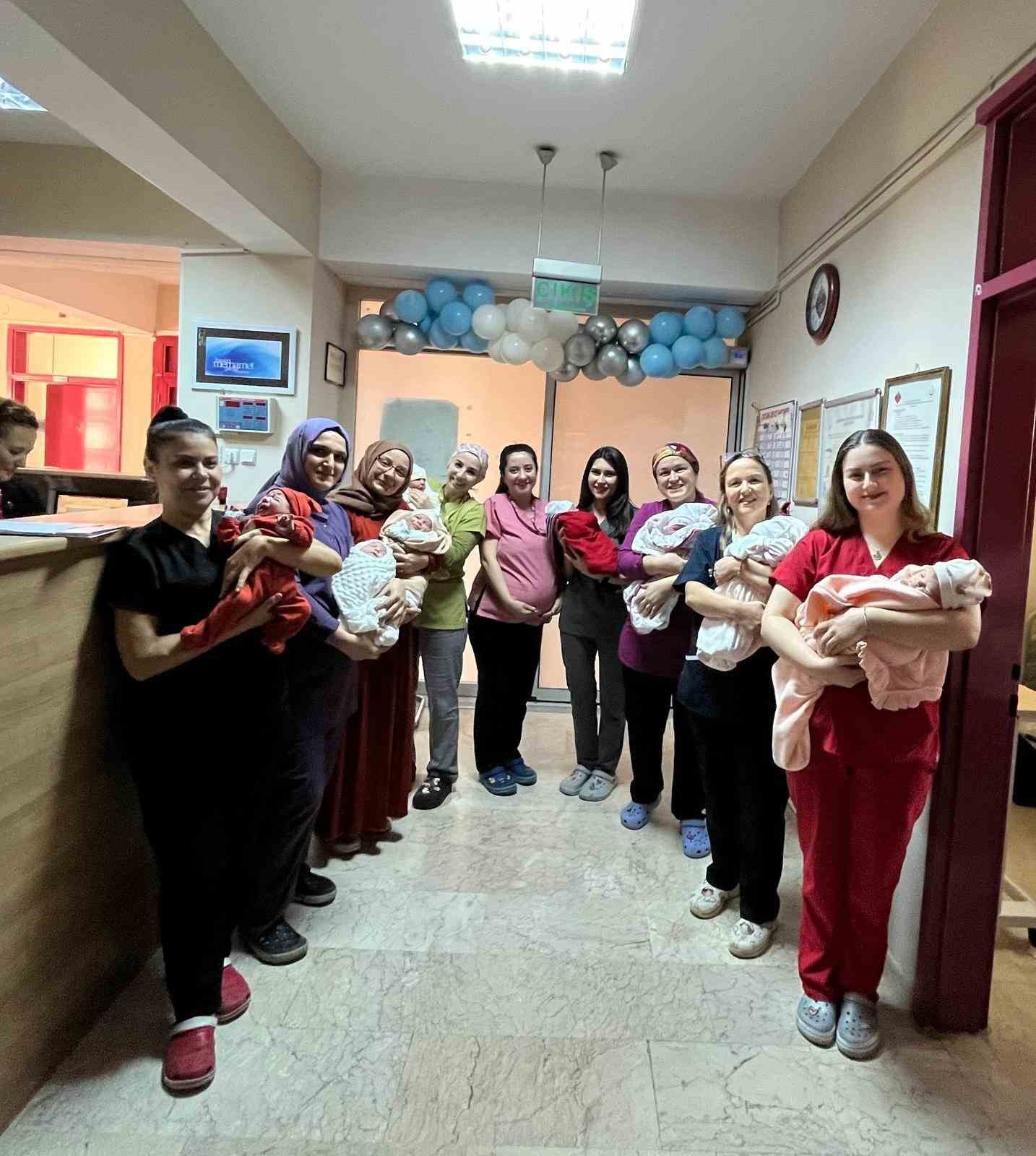 Ebeler Haftası çeşitli etkinliklerle kutlandı