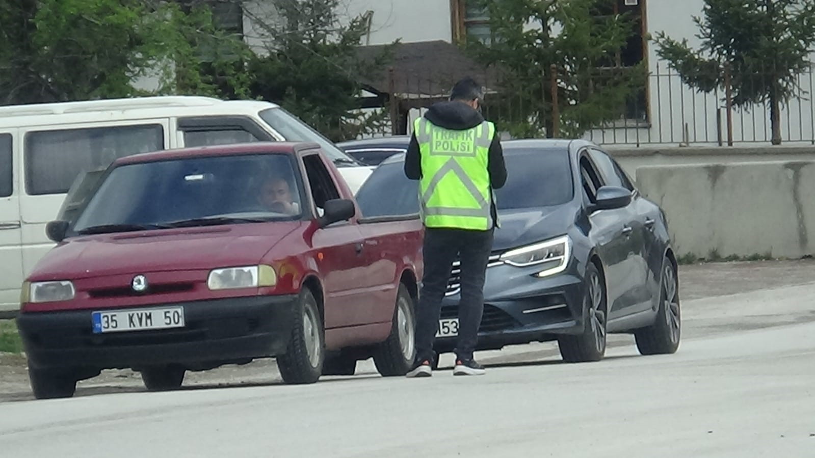 Mudurnu’da 3 sürücüye 39 bin lira ceza