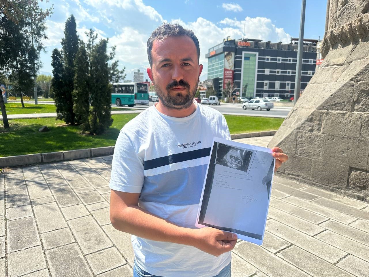 Doktor "bebek &ouml;l&uuml;" dedi, başhekim sağlıklı raporu verdi
