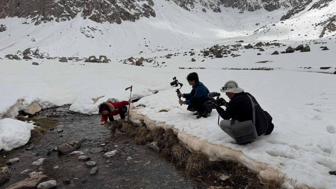 Güney Koreli belgesel ekibi Cilo Buzullarına hayran kaldı