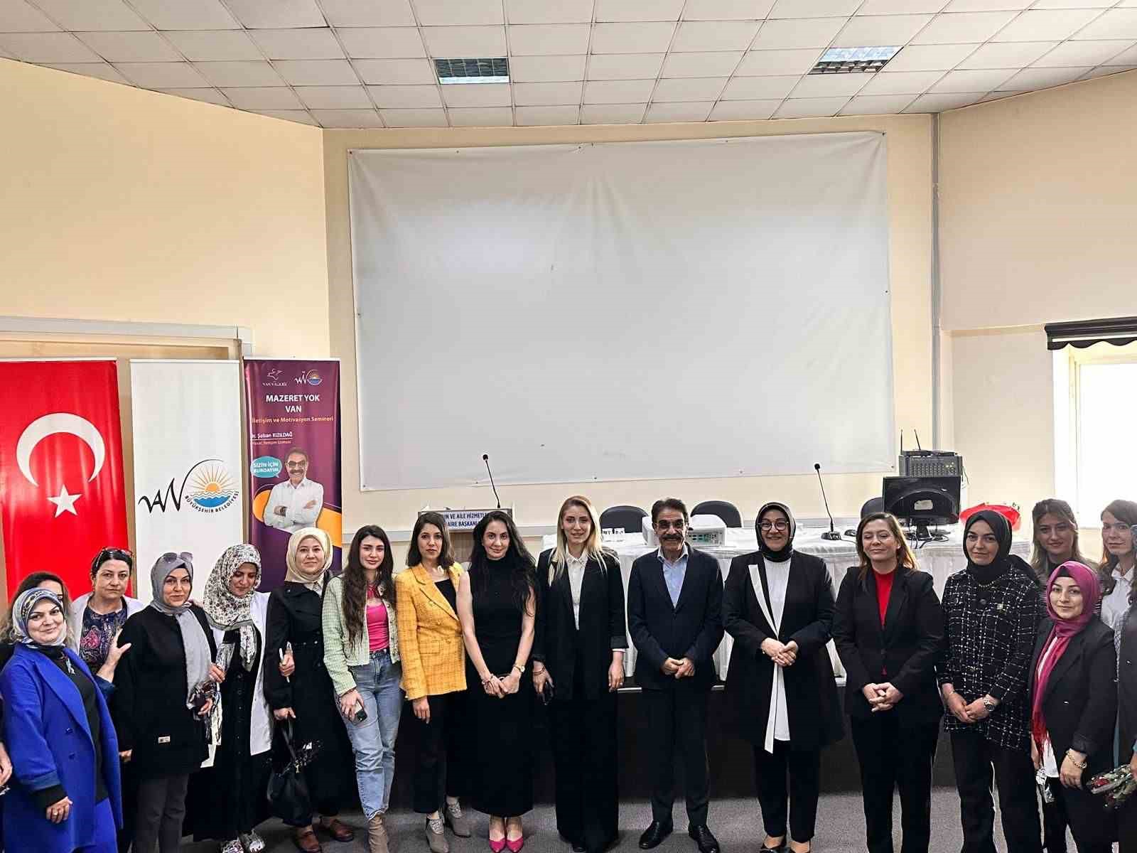 ’Her Şeye Rağmen, Mazeret Yok Çıkış Var Van’ semineri düzenlendi