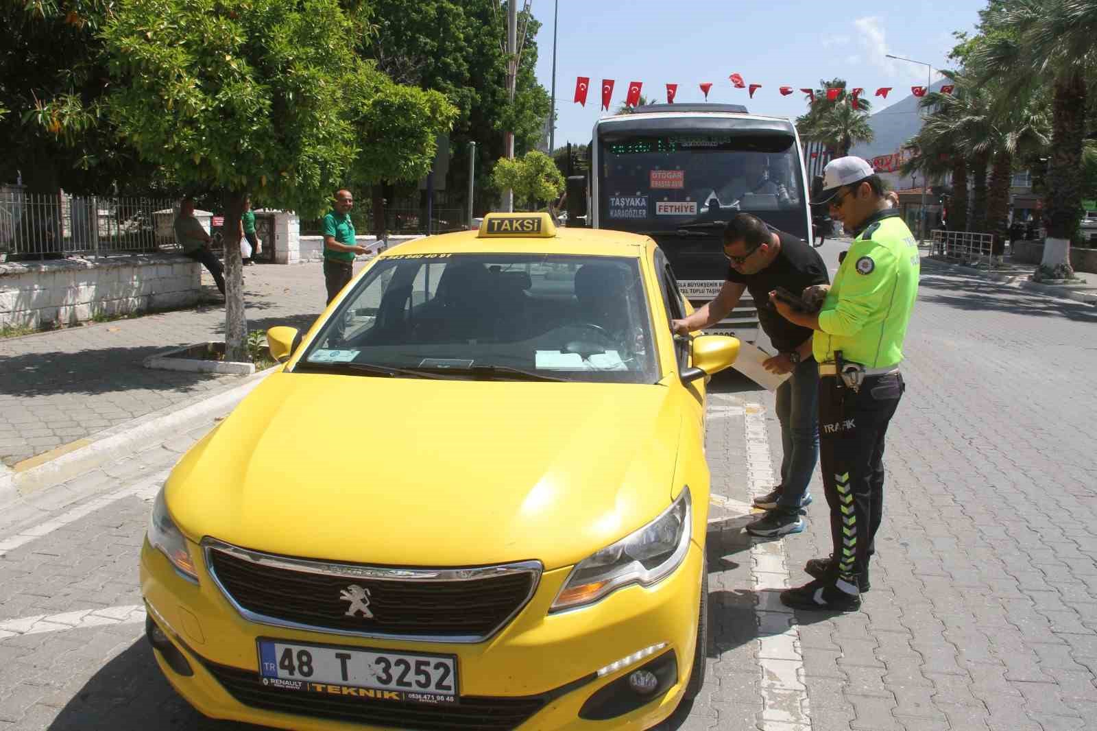 Fethiye&rsquo;de ticari ara&ccedil;larda t&uuml;t&uuml;n denetimi
