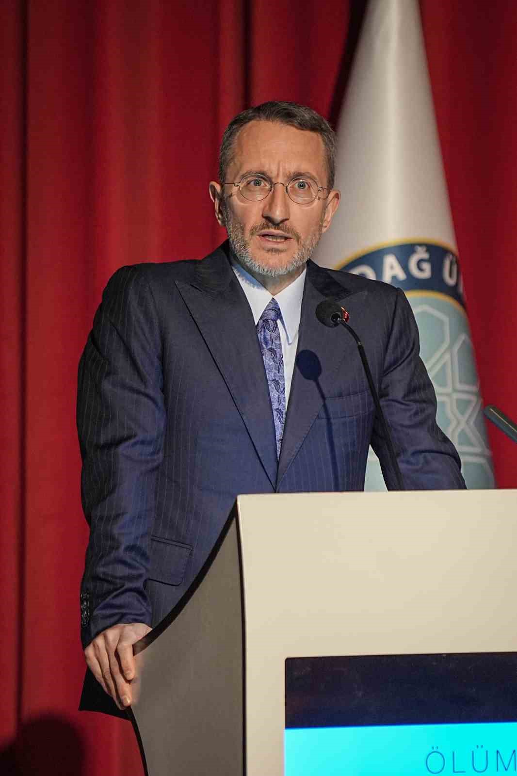 Cumhurbaşkanlığı İletişim Başkanı Fahrettin Altun: "T&uuml;rkiye, batının k&uuml;lt&uuml;r ajanlığını yapanlardan &ccedil;ok &ccedil;ekti"
