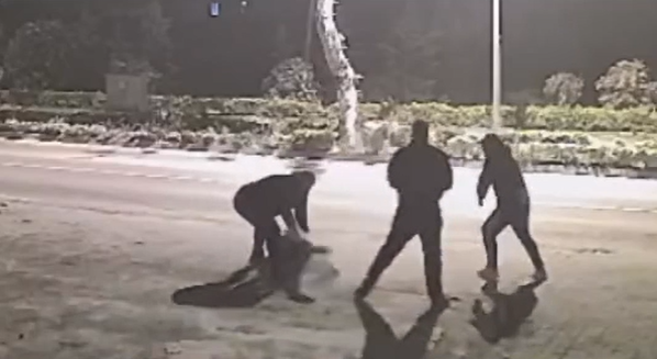 Husumetli oldukları genci darbederek bıçaklayan 4 şüpheli serbest bırakıldı