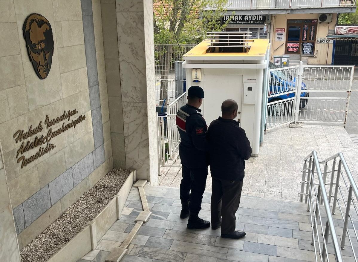 Manisa Jandarmadan zehir tacirlerine ge&ccedil;it yok
