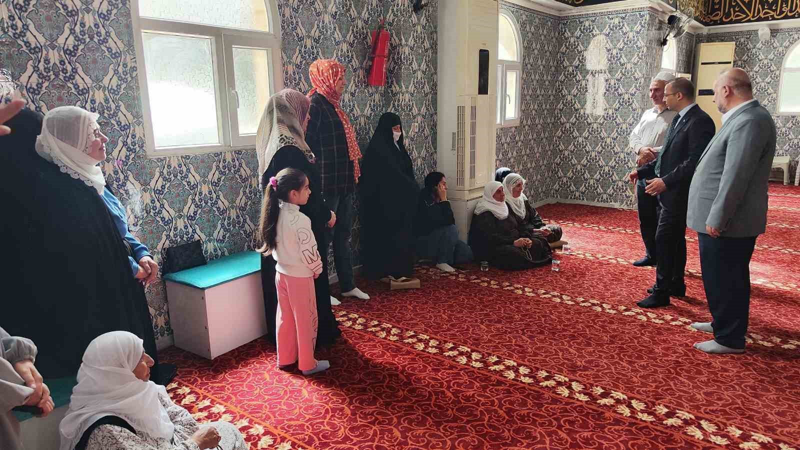 Cizre&rsquo;de hacı adaylarına y&ouml;nelik bilgilendirme semineri d&uuml;zenlendi
