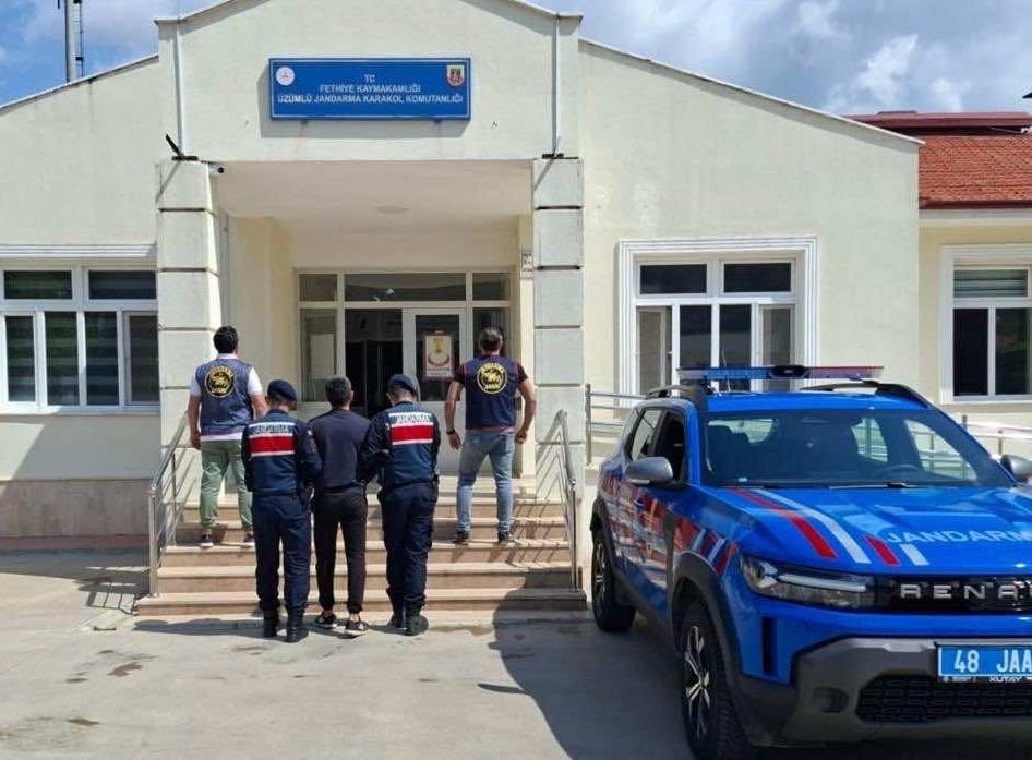 Fethiye’de 4 ayrı suçtan aranan şahıs yakalandı