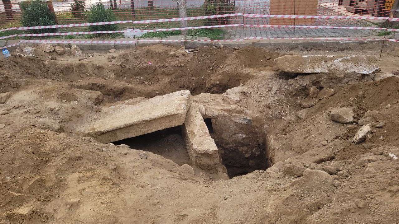 Yol çalışmasından tarih fışkırdı, bölgede çalışmalar durduruldu