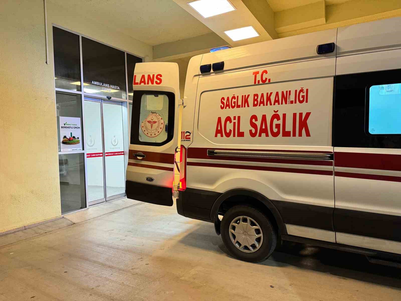 Gazipaşa’da üzerine kaynar çay dökülen kişi yaralandı