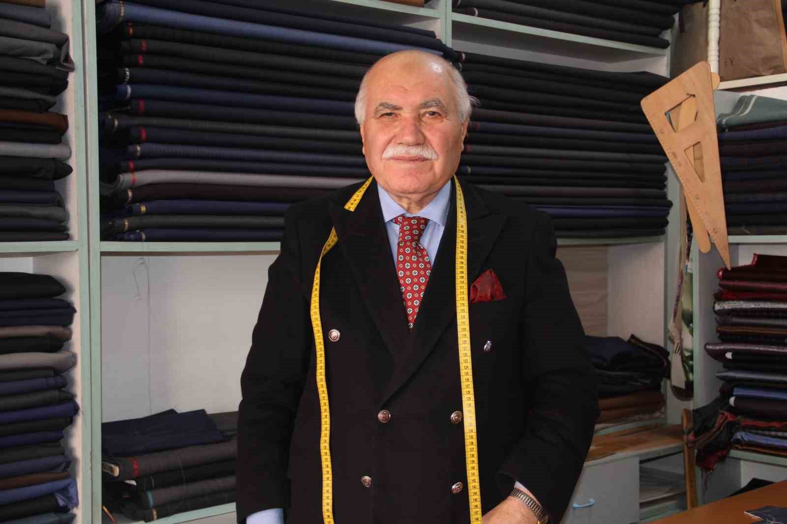 Yarım asırdır sürdürdüğü terziliğin son ustalarından: Yetiştirecek çırak bulamıyor