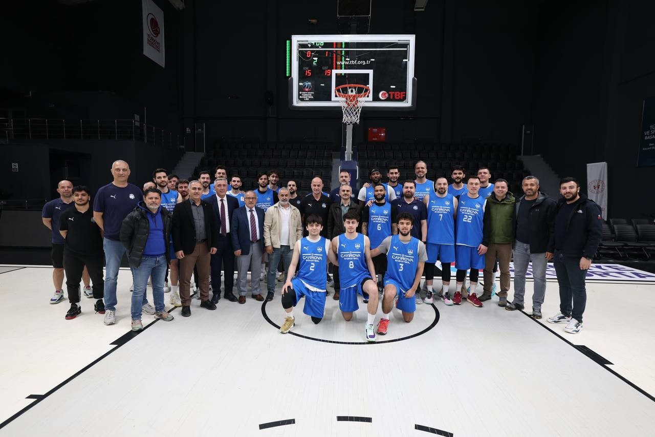 Çayırova Belediyesi Basketbol Takımı yarınki maç için hazırlıklarını sürdürüyor