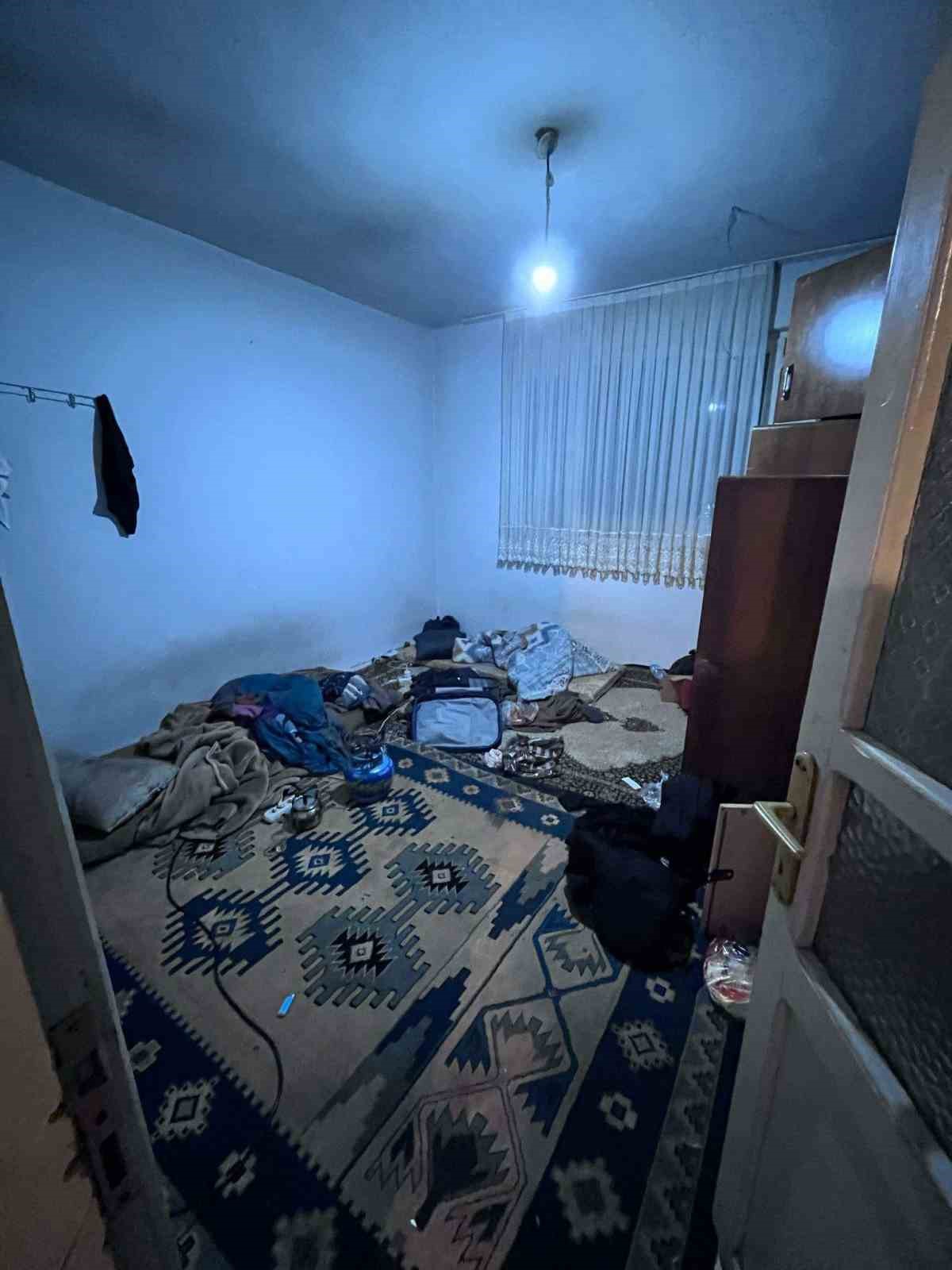 Bursa’da göçmen kaçakçılığı operasyonu: 2 şüpheli, 21 kaçak göçmen yakalandı