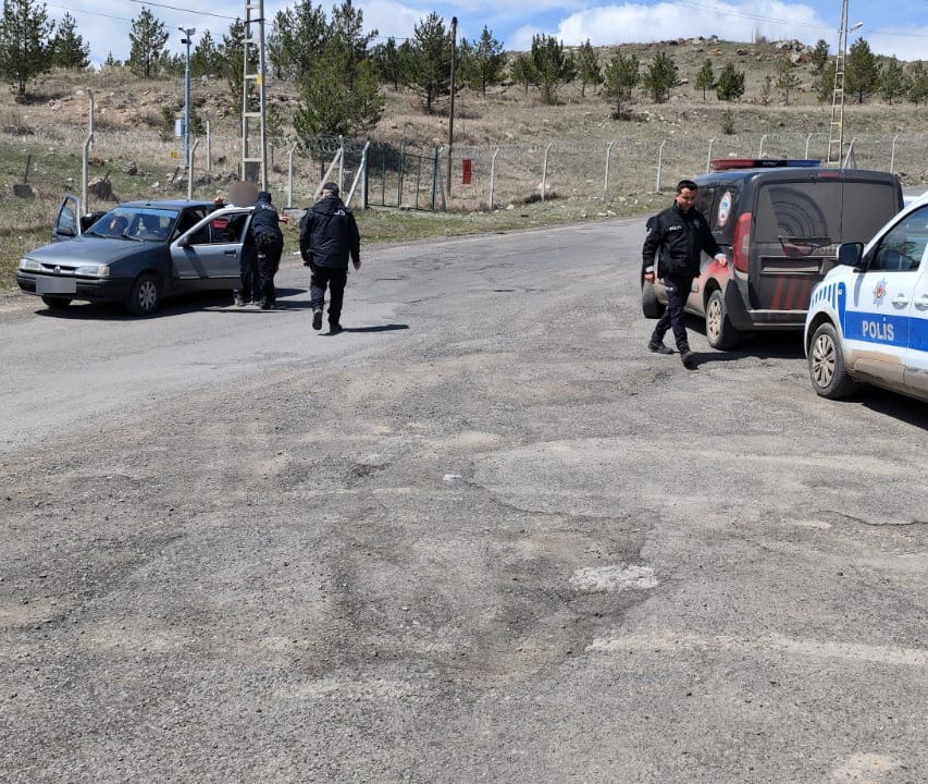 Kars’ta asayiş uygulamaları sürüyor