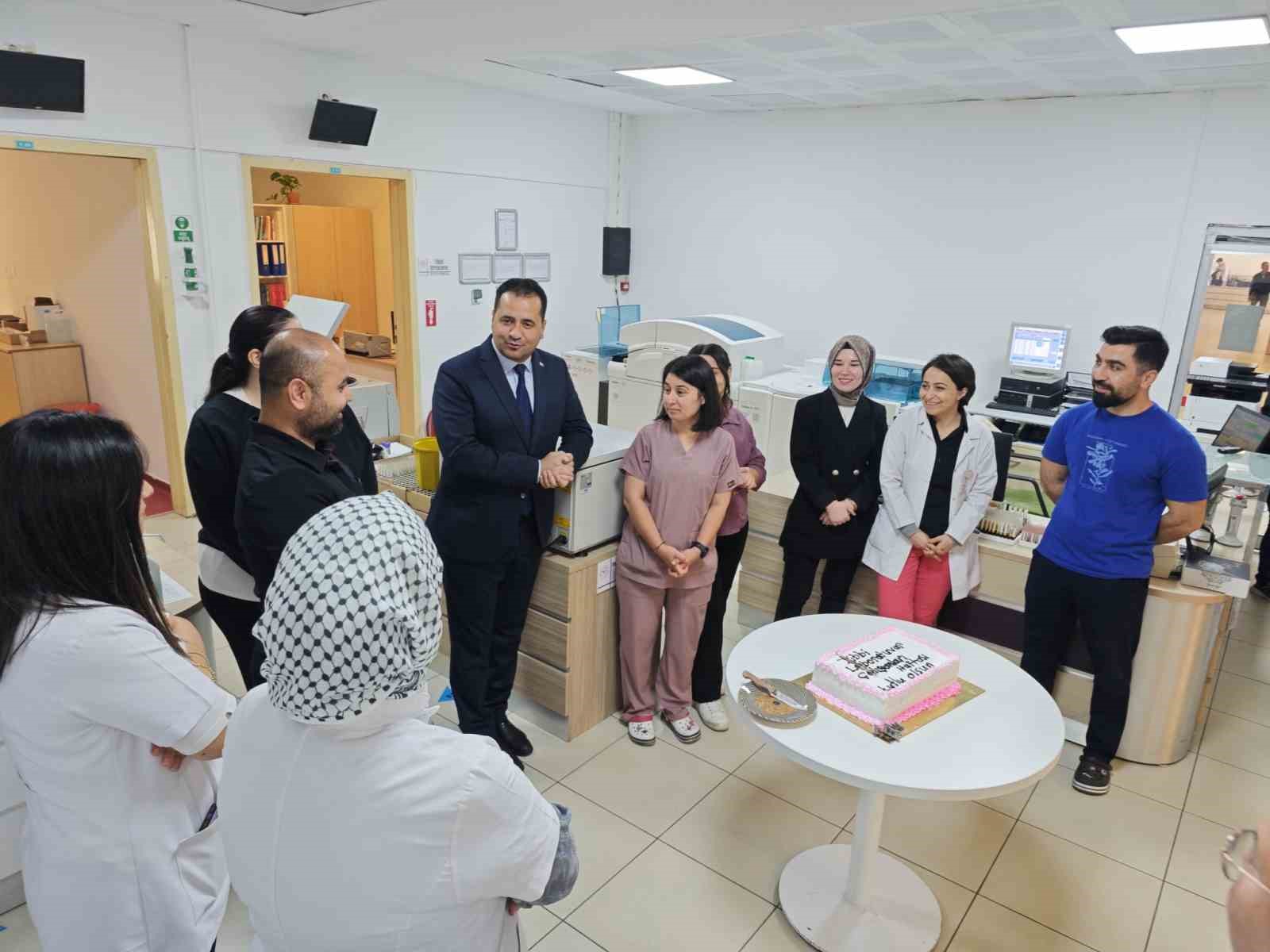 Menteşe Devlet Hastanesi’nde Tıbbi Laboratuvar Çalışanları Haftası kutlandı
