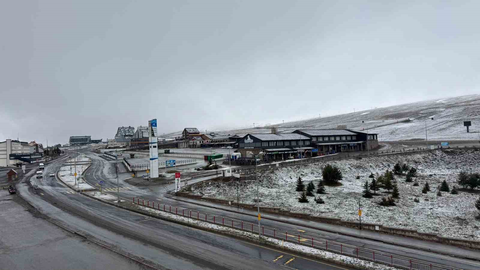 Erciyes’te kar yağışı etkili oldu