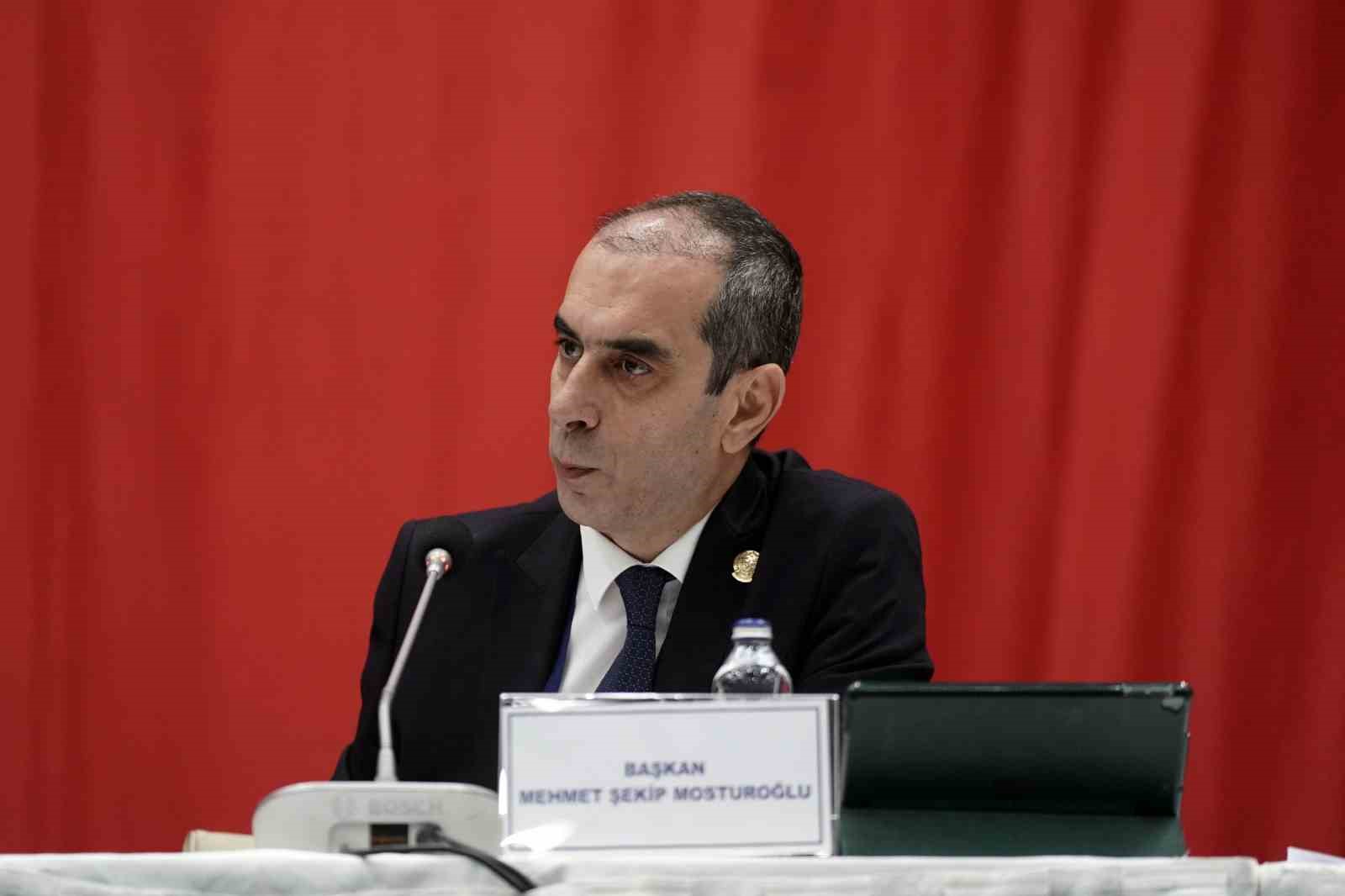 Şekip Mosturoğlu: "Bizler sportif sonu&ccedil;lardan bağımsız olarak Fenerbah&ccedil;e&rsquo;ye tutkuyla bağlıyız"
