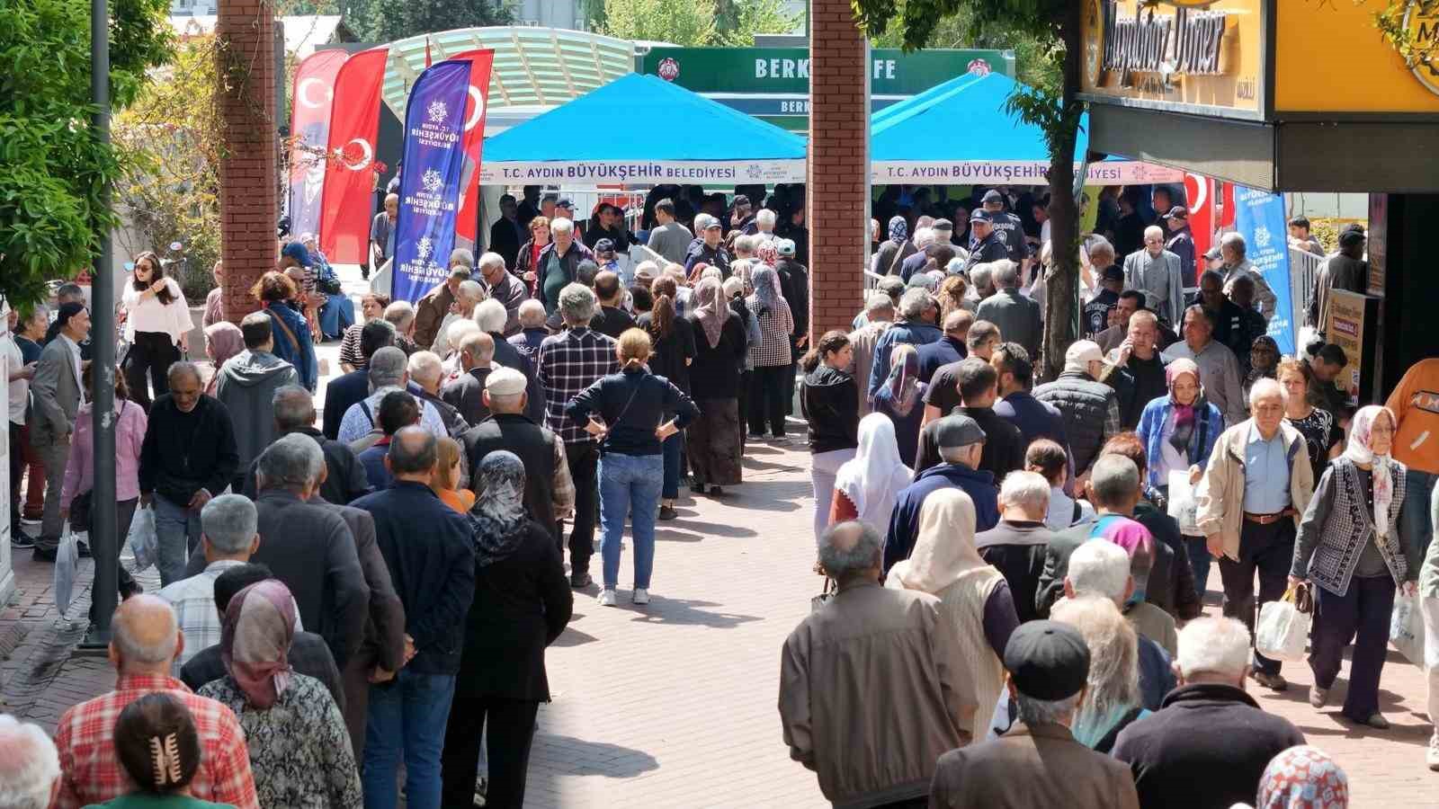 Başkan &Ccedil;er&ccedil;ioğlu &lsquo;Ata tohumları&rsquo;na sahip &ccedil;ıkıyor
