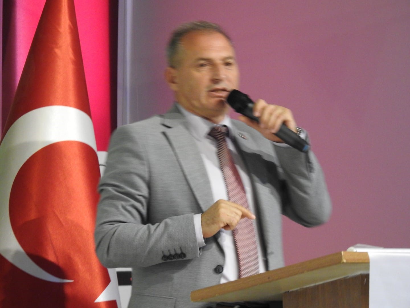 Proje sayesinde &ccedil;ocuklar sağlıklı ve bilin&ccedil;li beslenmeyi &ouml;ğrenecek
