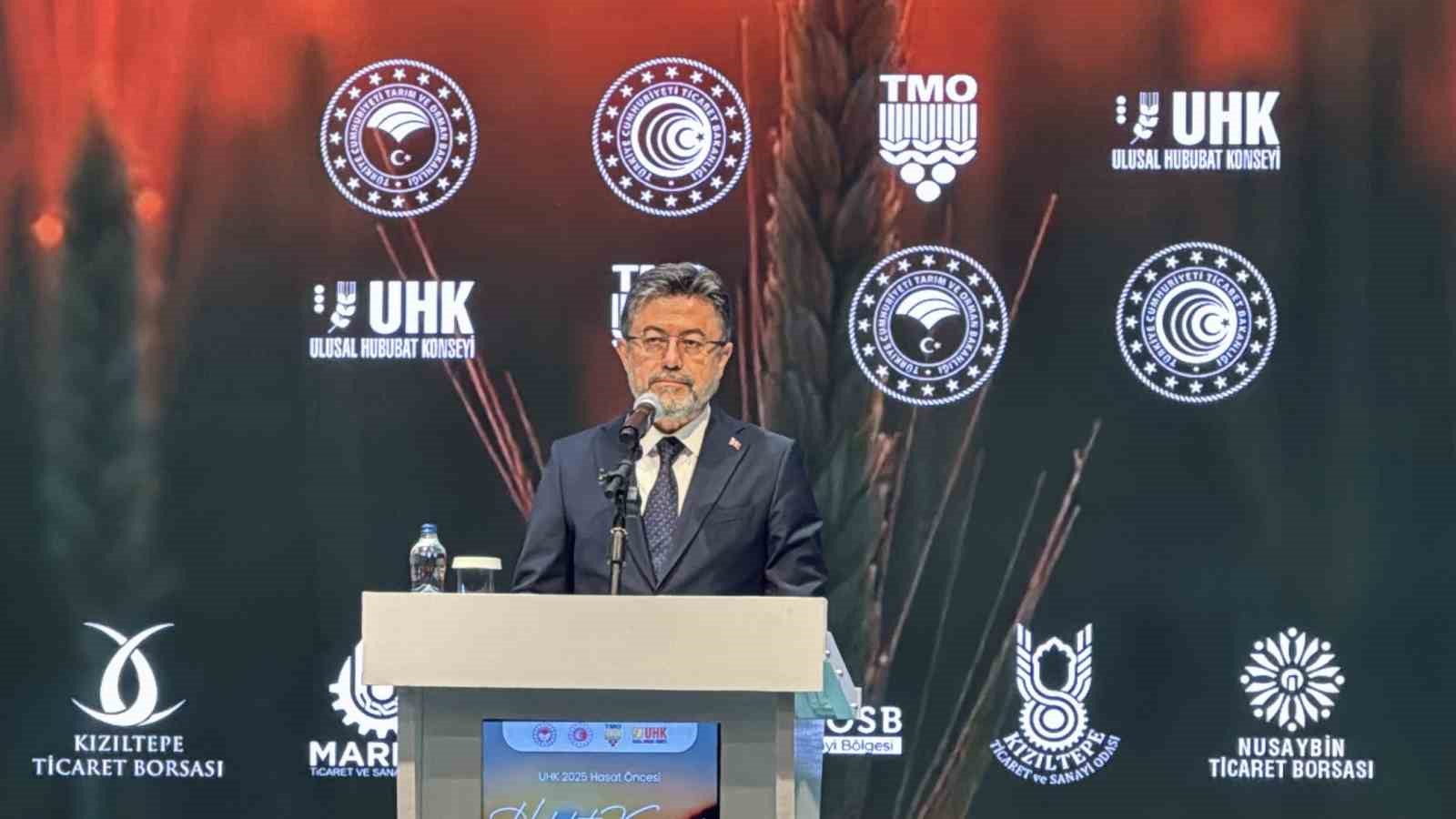Tarım ve Orman Bakanı İbrahim Yumaklı, Mardin’de ’2025 Hasat Öncesi Hububat Kongresi’ne katıldı
