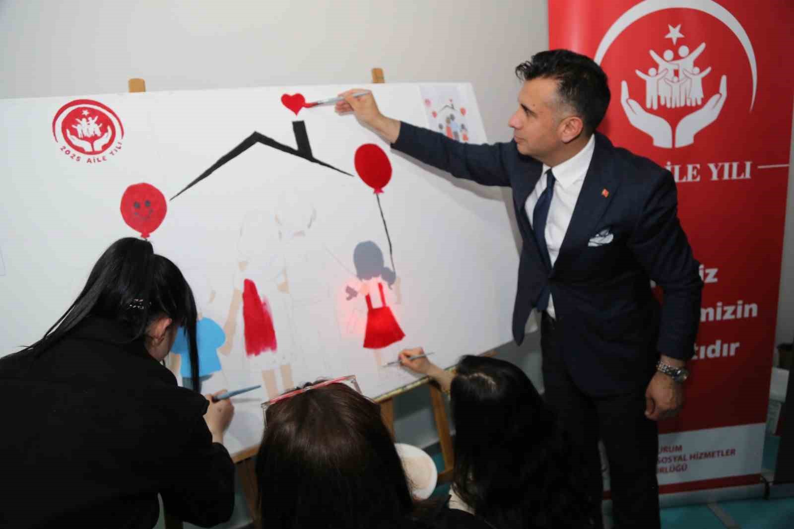 KUDAKAF’25’te aile yılı ruhu: Sanatla büyüyen çocuklar geleneksel sanatlarla buluştu
