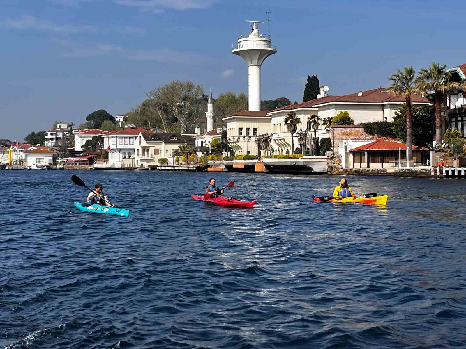 Dublin’den İstanbul’a kanoyla geldiler: Kanserli çocuklar için 7 ay süren zorlu yolculuk tamamlandı