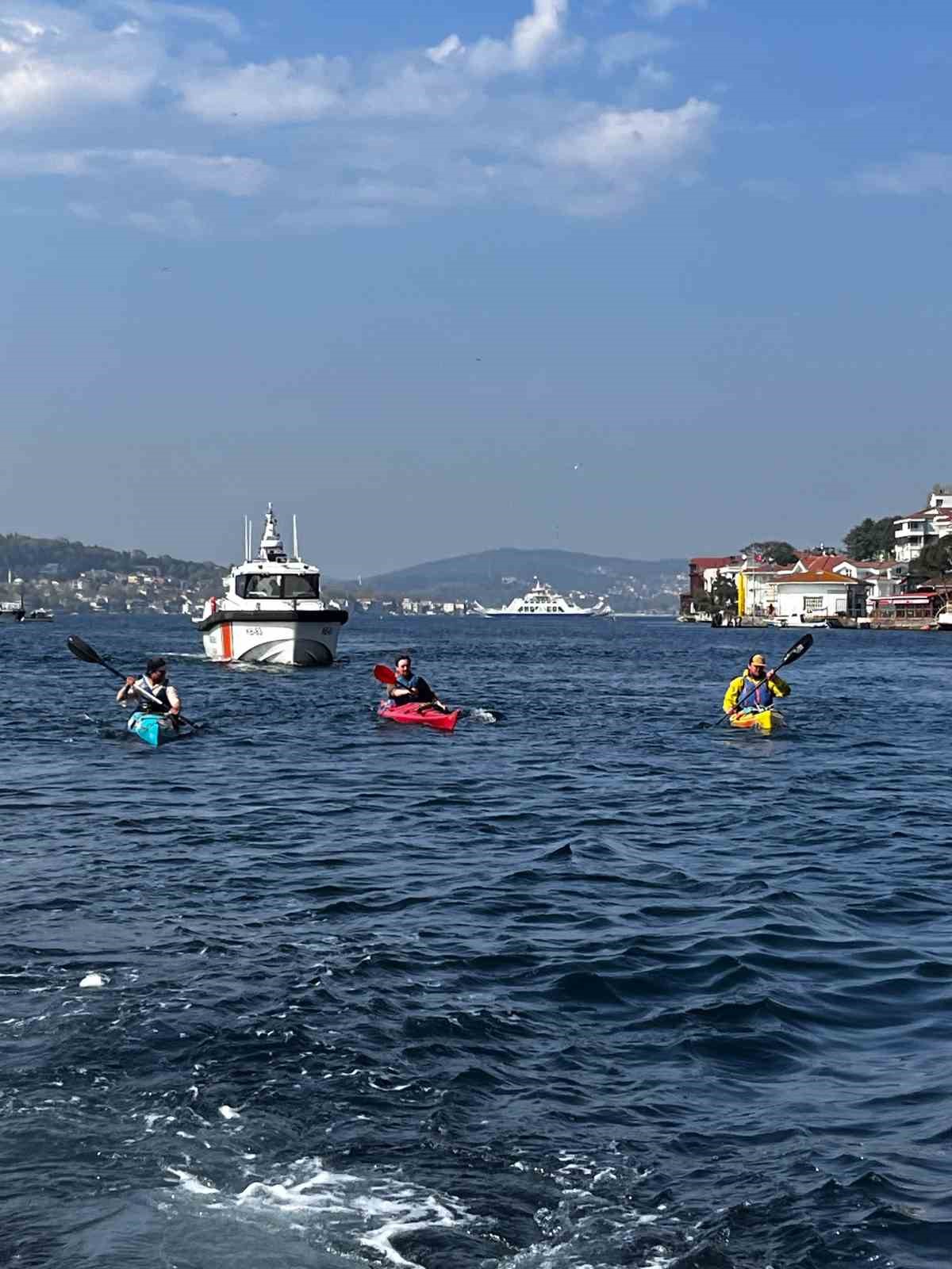 Dublin&rsquo;den İstanbul&rsquo;a kanoyla geldiler: Kanserli &ccedil;ocuklar i&ccedil;in 7 ay s&uuml;ren zorlu yolculuk tamamlandı
