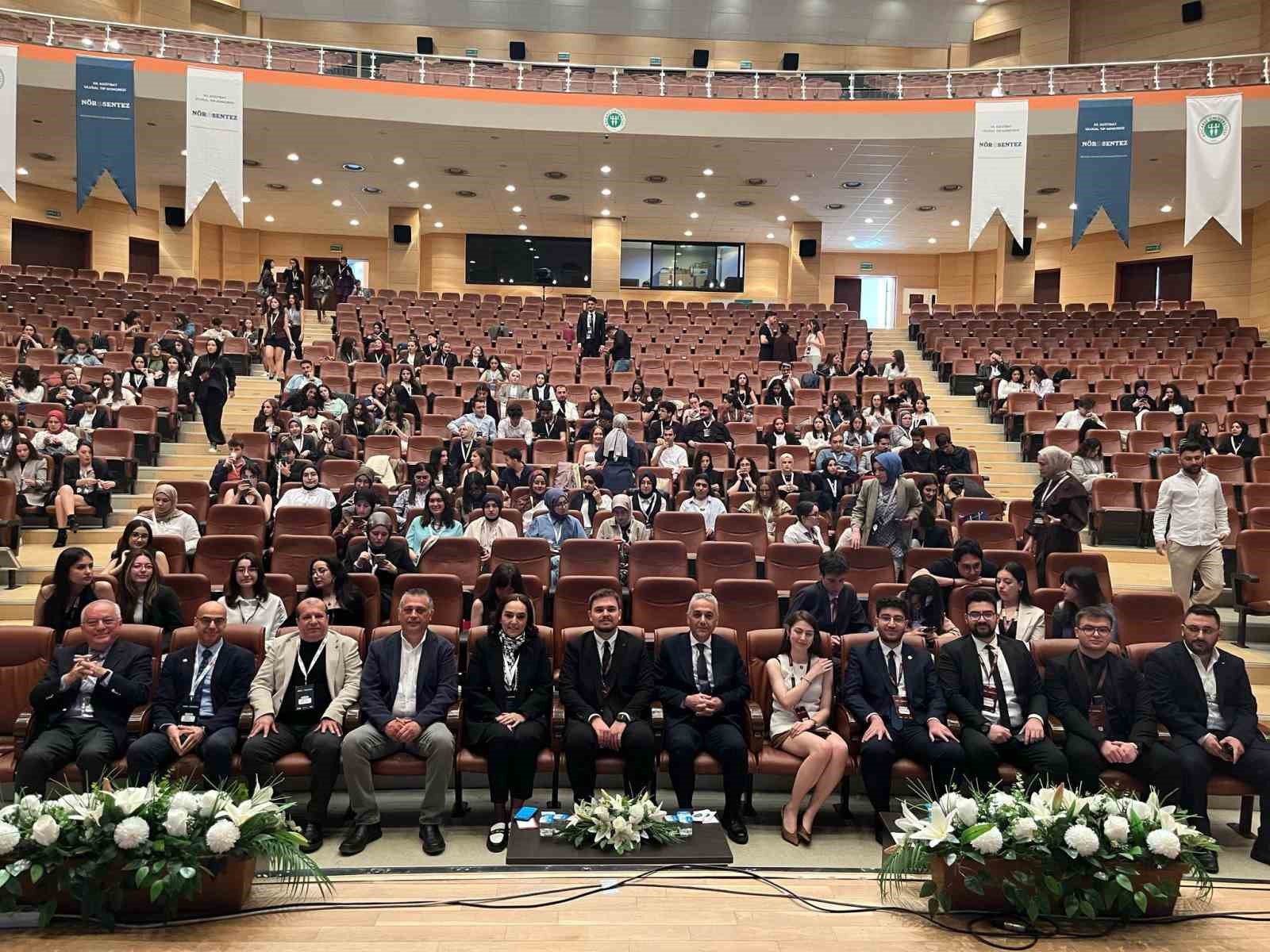 Uzmanından önemli tavsiye: "Sağlıklı beslenme ile Demans hastalığından korunmak mümkün"