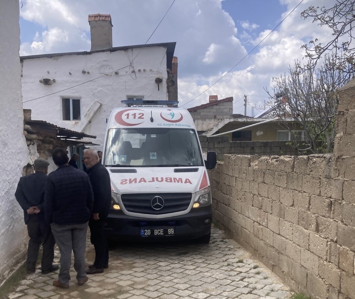 Soba zehirlenmesi yaşlı çifti birinden ayırdı