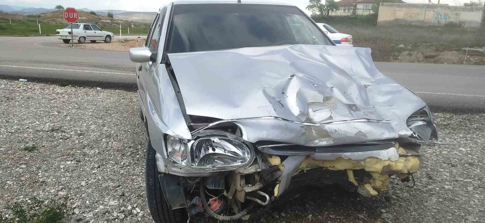 Hisarcık’ta trafik kazası: 3 yaralı