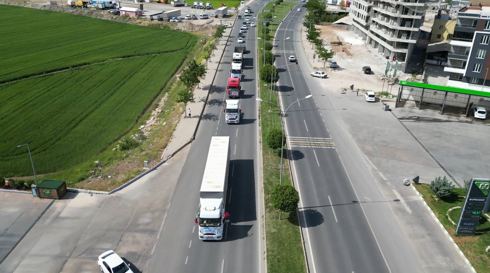 Şanlıurfa’da tır konvoyu Gazze’ye destek için yola çıktı