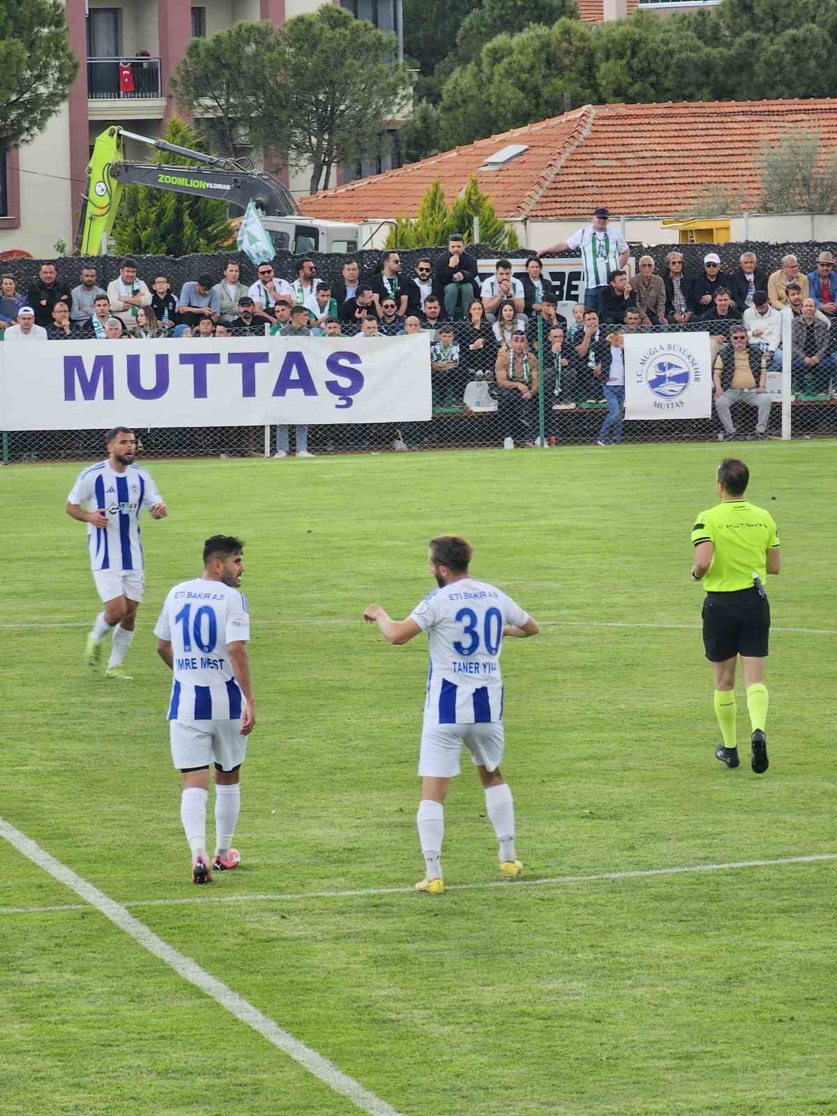 Uşakspor mağlup oldu, Fosfatspor play-off&rsquo;a y&uuml;kseldi
