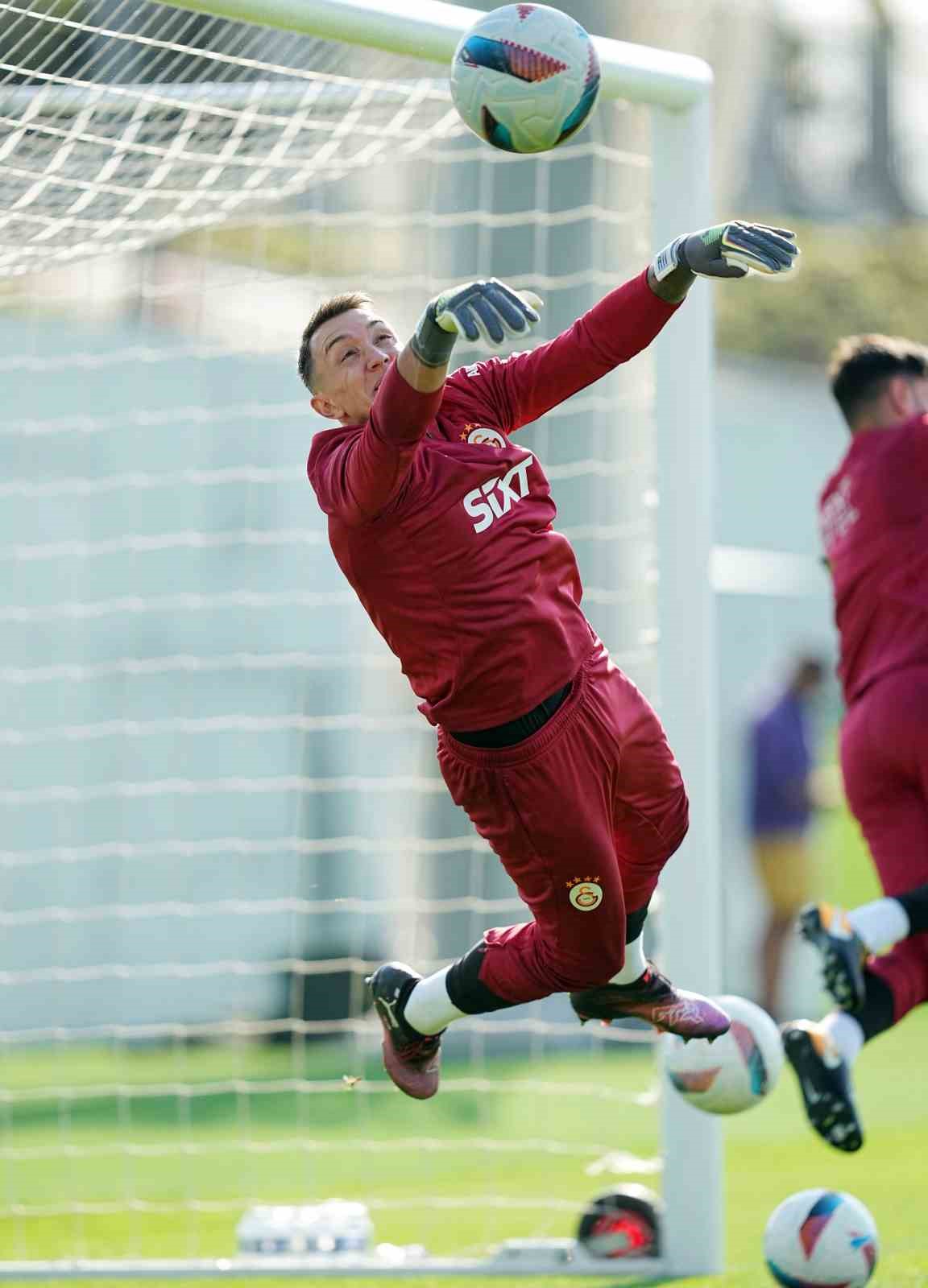 Galatasaray, Eyüpspor maçı hazırlıklarını tamamladı
