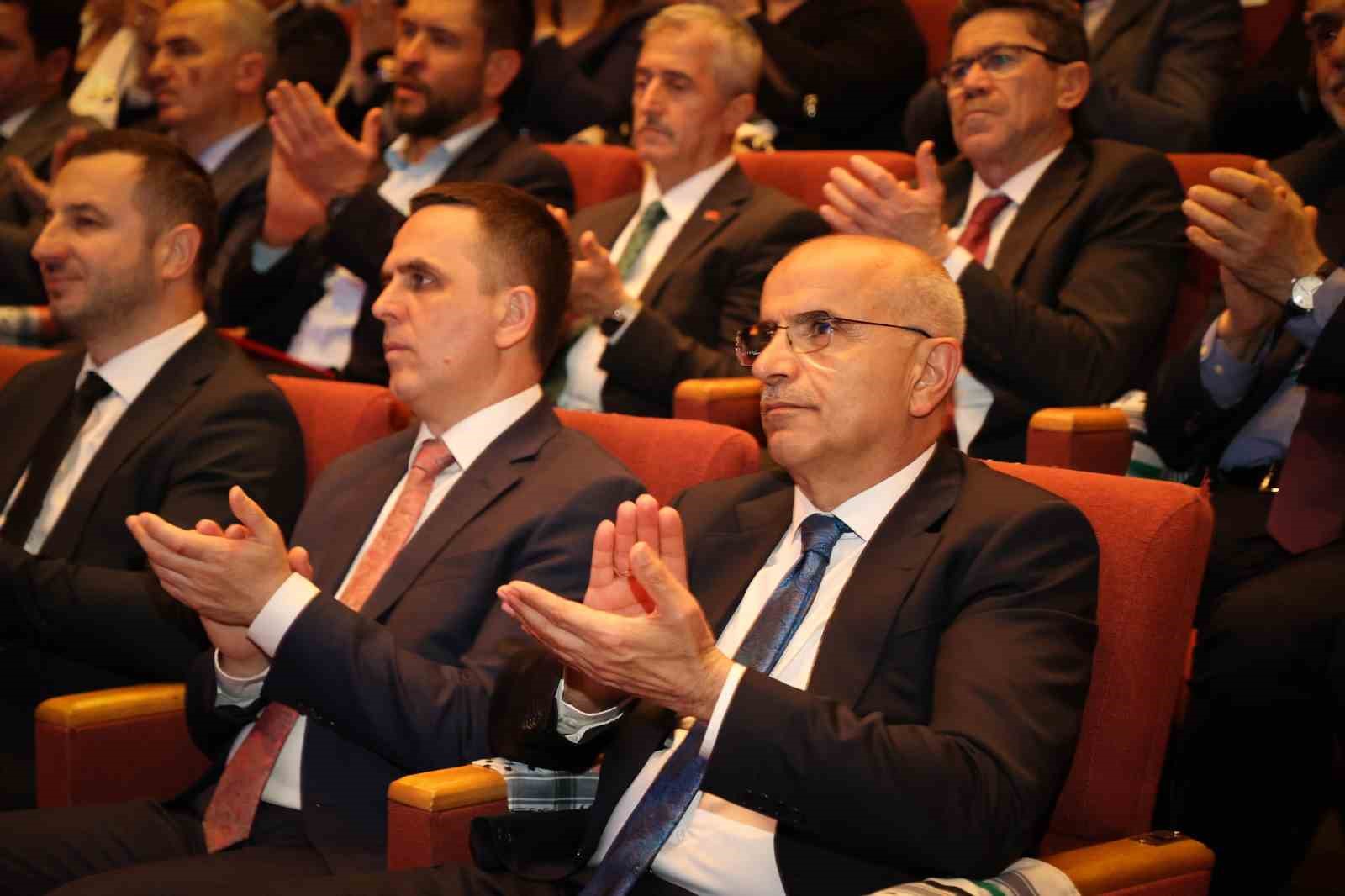 Başkan Er, Türk Dünyası Belediyeler Birliği yürütme kurulu üyeliğine seçildi
