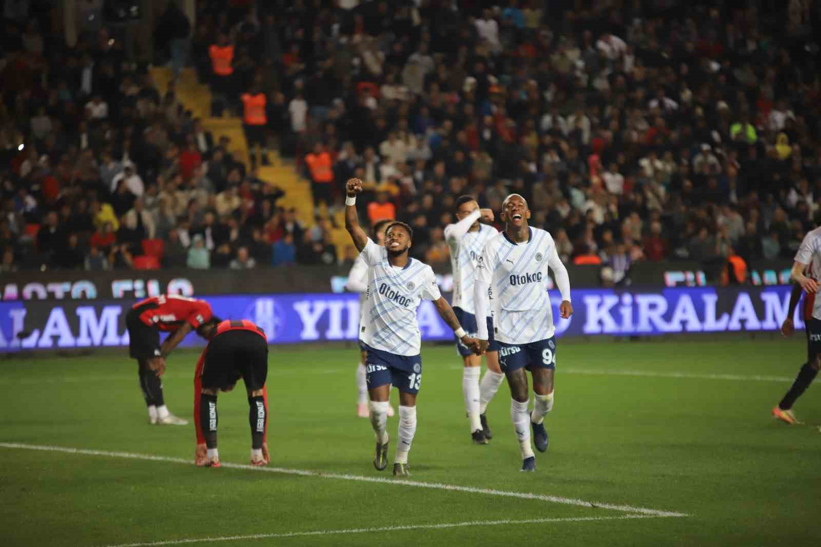 Fenerbahçe, Gaziantep FK’yı üst üste 9. kez mağlup etti