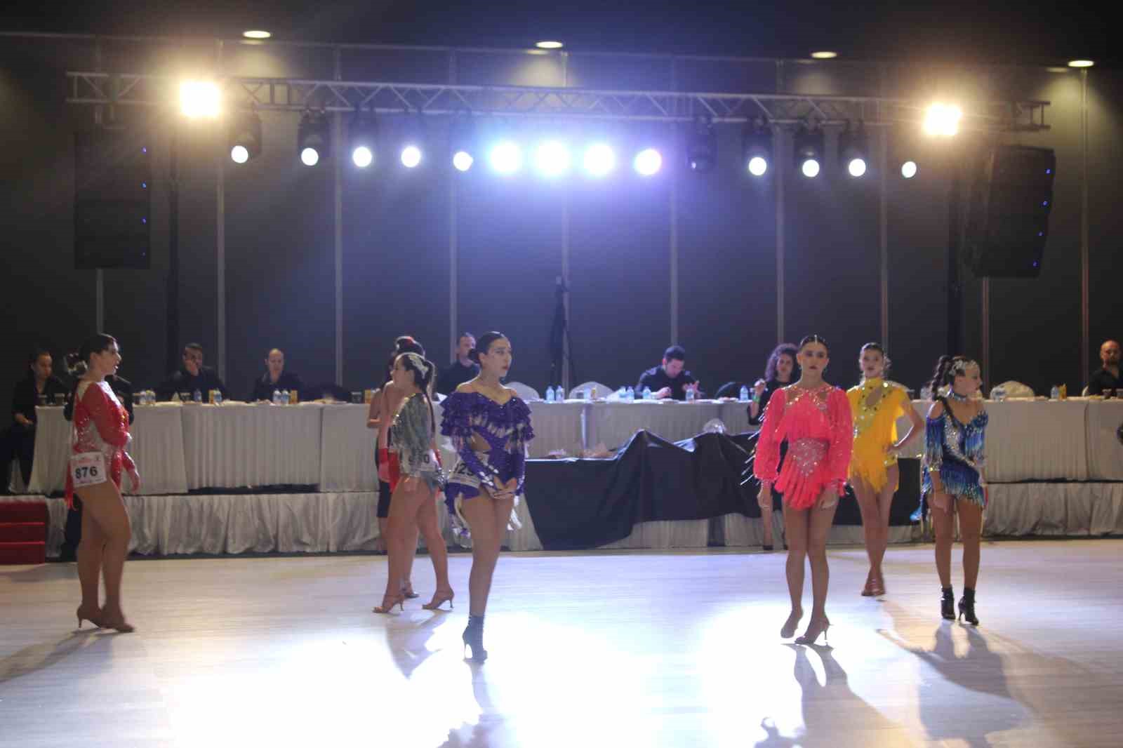 Marmaris’te salsa rüzgarı