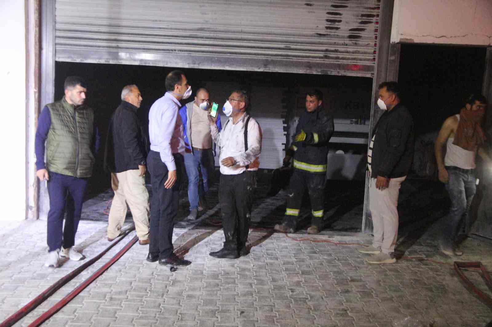 Alanya’da mobilya atölyesinde yangın paniği