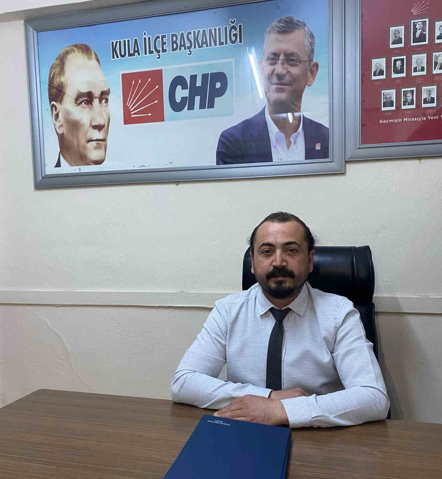 Kula CHP İlçe Başkanlığı’na Hüseyin Yardımcı seçildi
