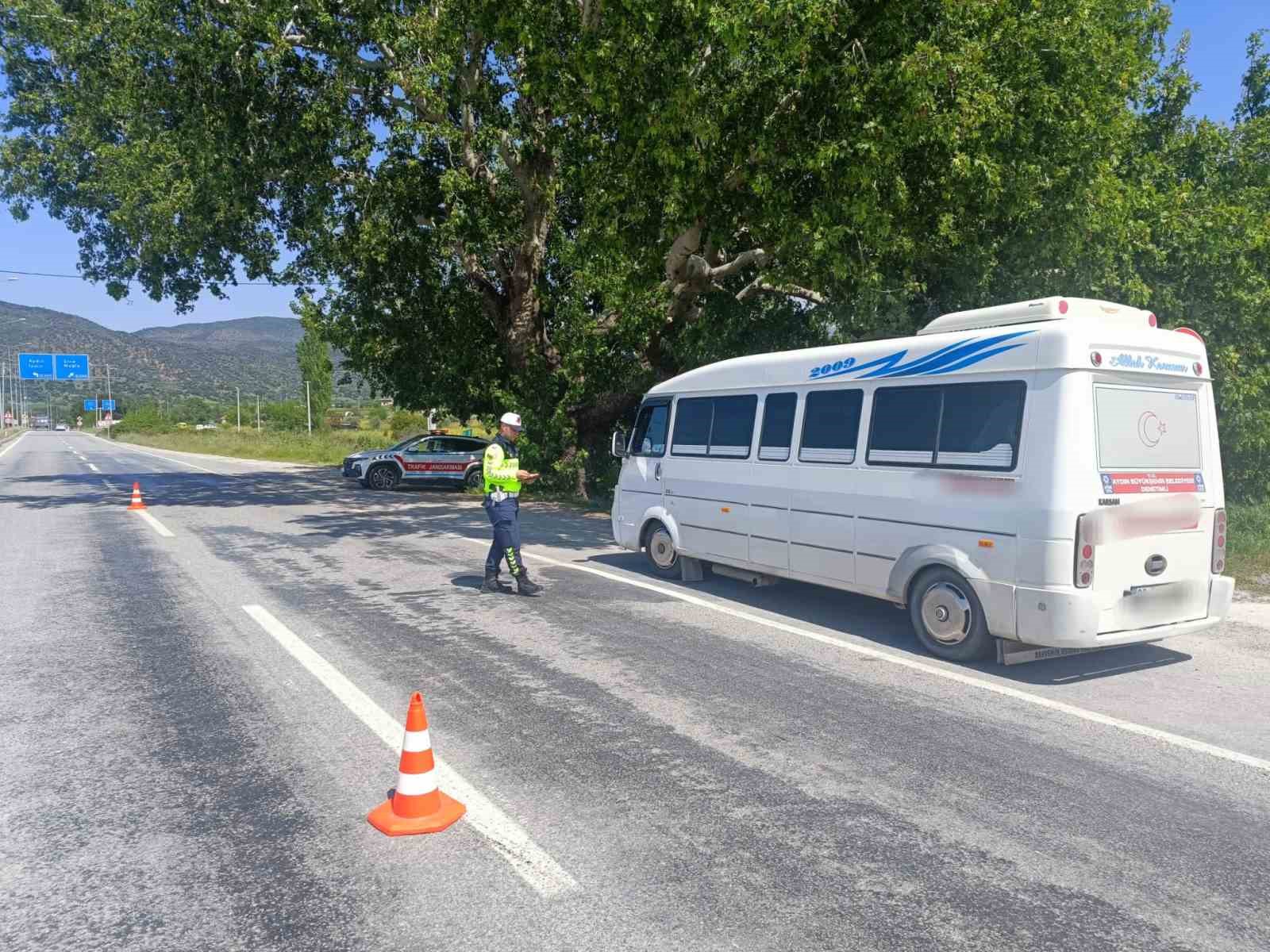 Aydın jandarma ekiplerinden ’sivil’ trafik denetimi
