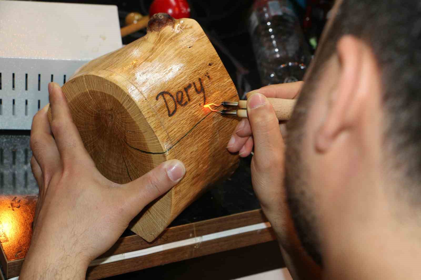 Diyarbakır’da turistlerin gözdesi kişiselleştirilmiş hediyelik eşyalar