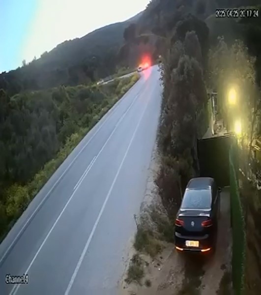 Bursa’da iki otomobil kafa kafaya böyle çarpıştı: 4 yaralı