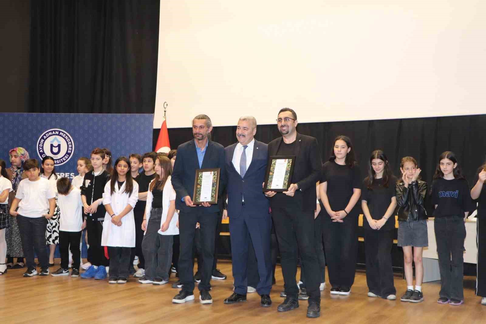 Sanatla büyüyen nesiller Efeler’de buluştu