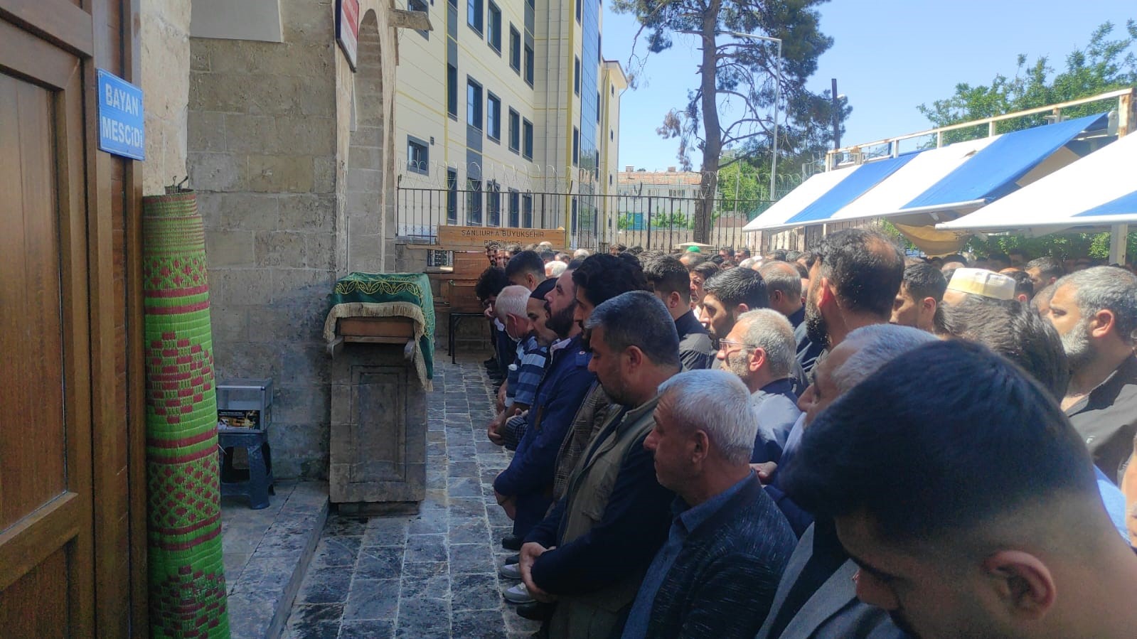 Trafik kazasında &ouml;len motorcu son yolculuğuna uğurlandı
